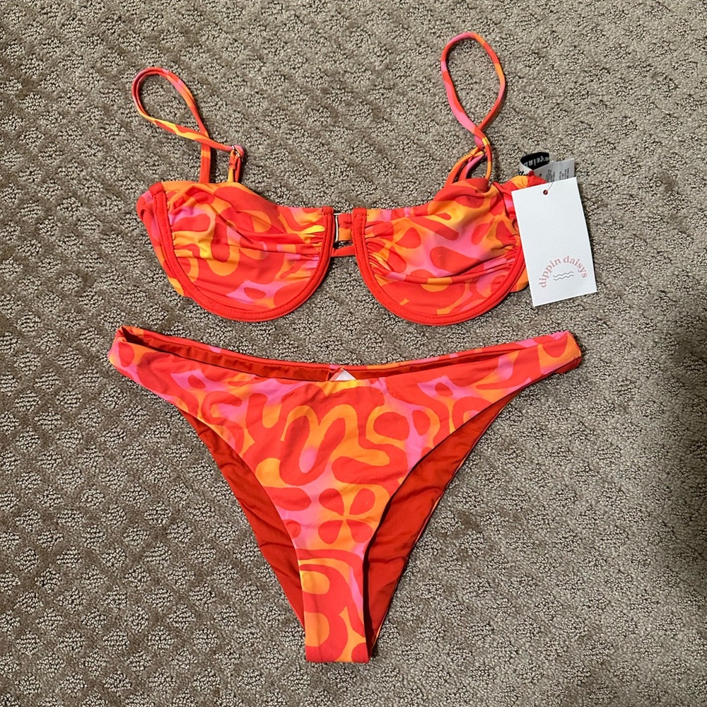 Dippin Daisy Orange and Pink Bikini Set Small Top Medium Bottom - Picture 1 of 4
